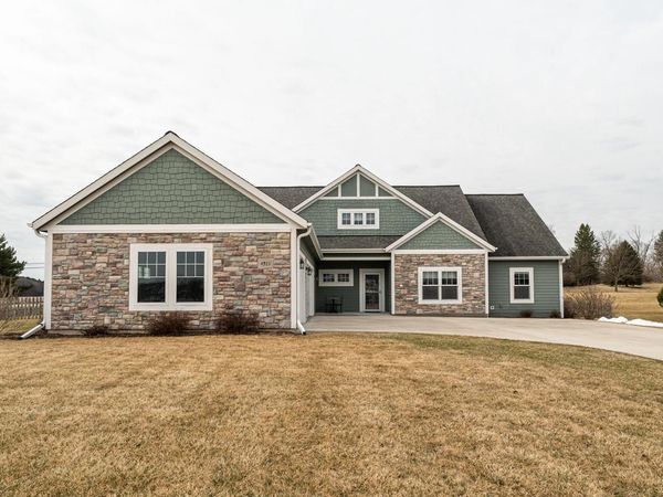 4915 Meadowview COURT, Grafton, WI 53024