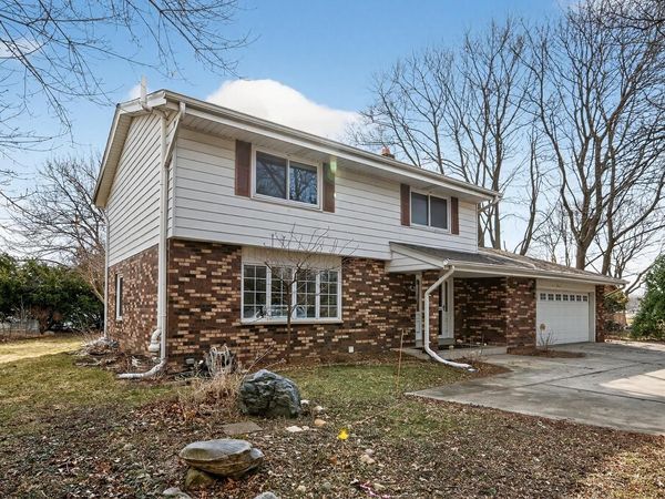 6950 N Green Bay AVENUE, Glendale, WI 53209