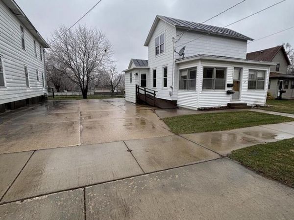 805 Hollister AVENUE, Tomah, WI 54660