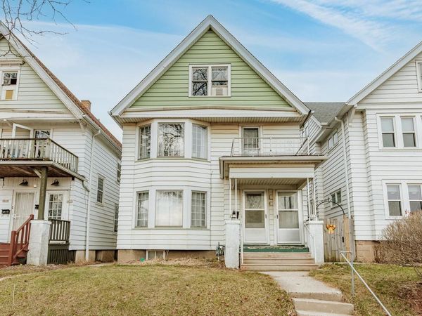 2813 N Humboldt BOULEVARD, Unit 2815, Milwaukee, WI 53212