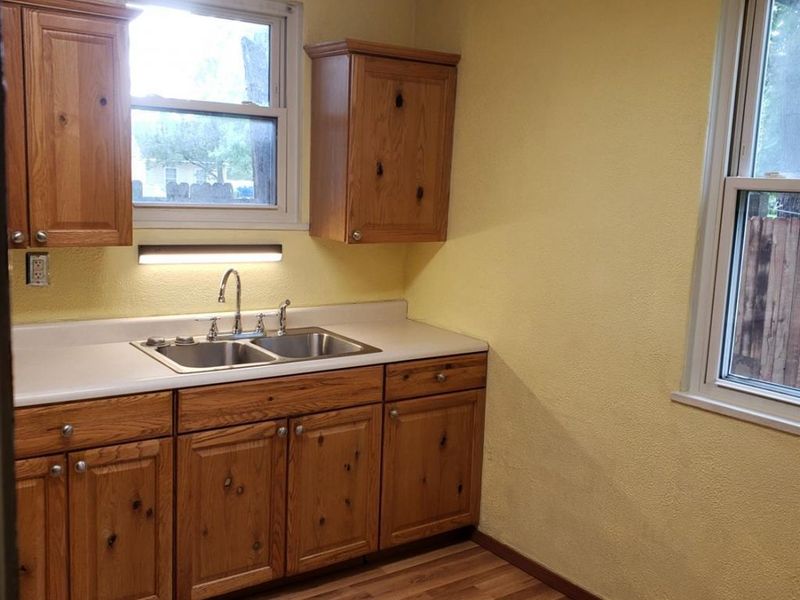 65 Drummond Street, Greenhills, OH 45218 Photo 6