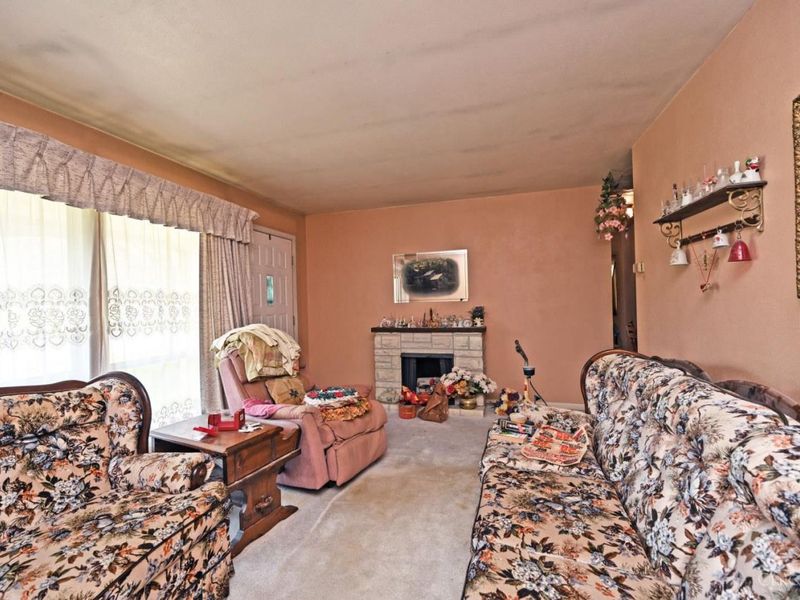 9626 Manhattan Drive, Cincinnati, OH 45251 Photo 8