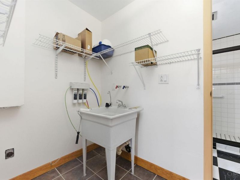 6478 E Lake Shore Drive, Hillsboro, OH 45133 Photo 22