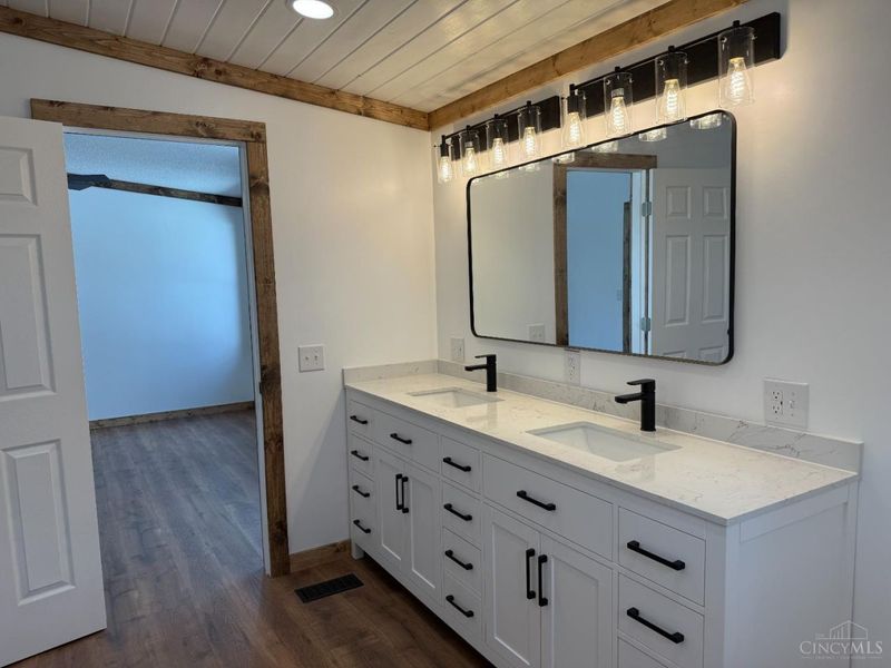 4825 Mount Washington Road, Hillsboro, OH 45133 Photo 9