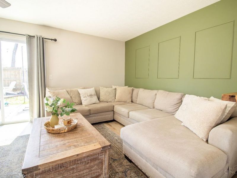 375 Woodsdale Drive, Monroe, OH 45050 Photo 8