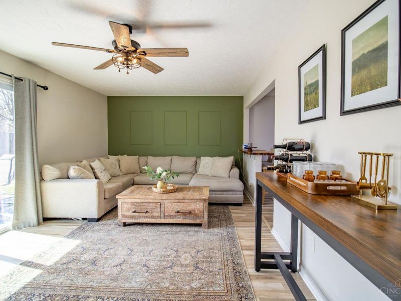 375 Woodsdale Drive, Monroe, OH 45050 Photo 9