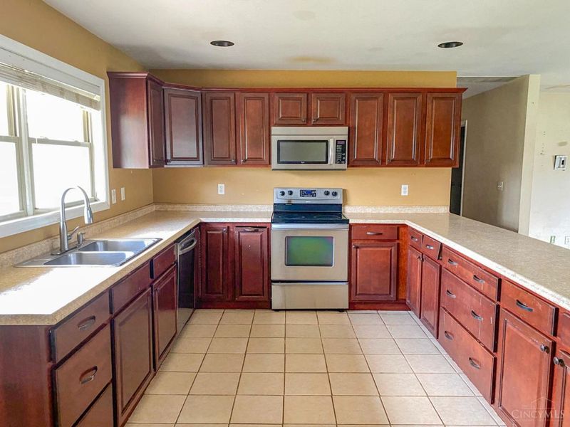 1858 Stivers Road, Aberdeen, OH 45101 Photo 8