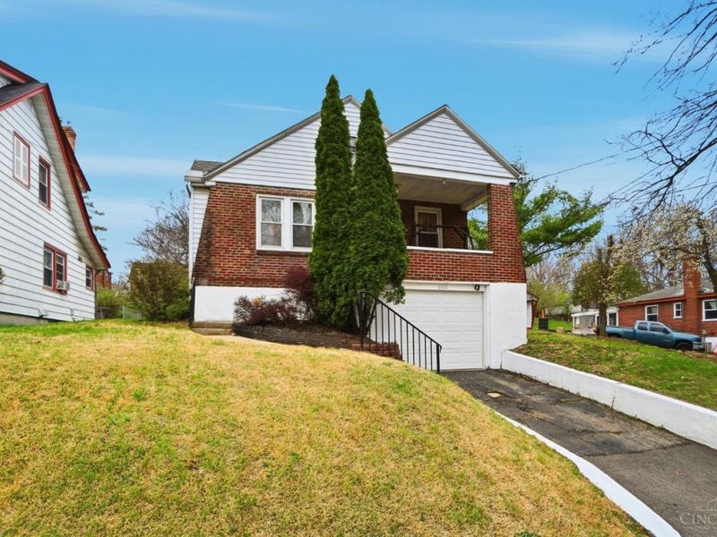 6523 Coleridge Avenue, Cincinnati, OH 45213 Photo 1