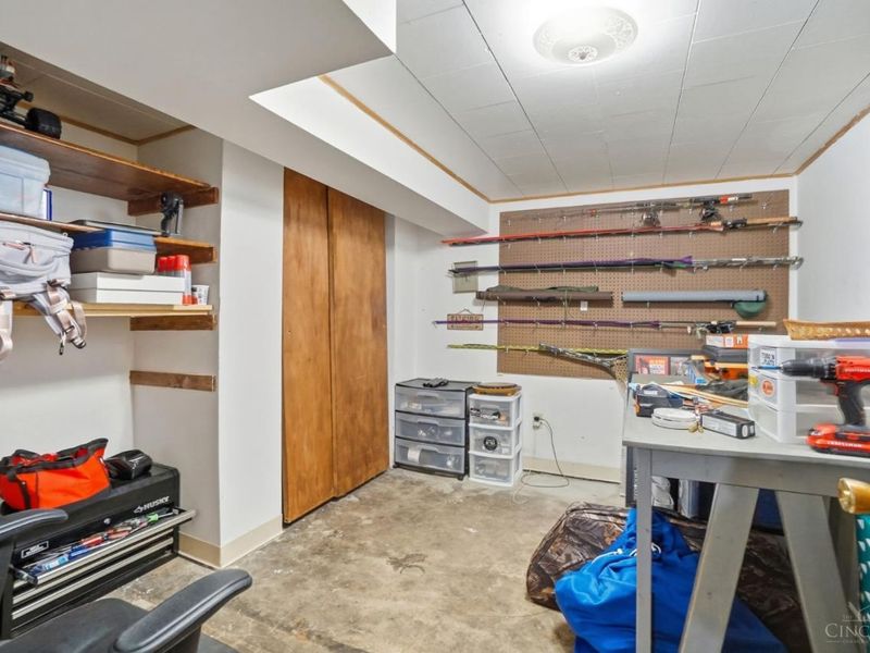 6523 Coleridge Avenue, Cincinnati, OH 45213 Photo 41