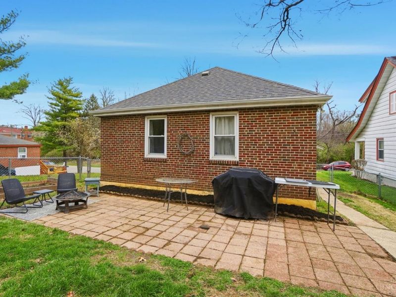 6523 Coleridge Avenue, Cincinnati, OH 45213 Photo 43