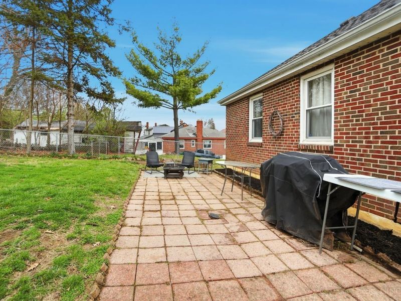 6523 Coleridge Avenue, Cincinnati, OH 45213 Photo 46