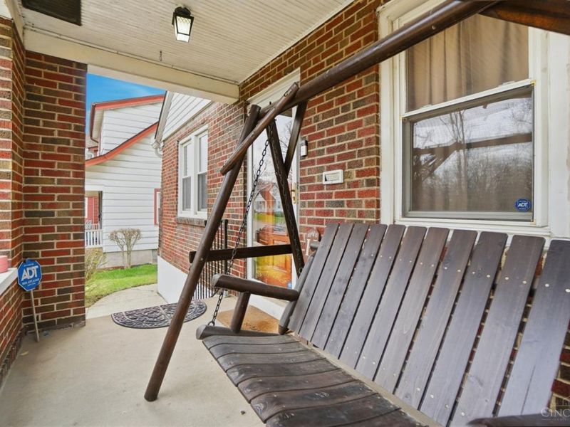 6523 Coleridge Avenue, Cincinnati, OH 45213 Photo 7