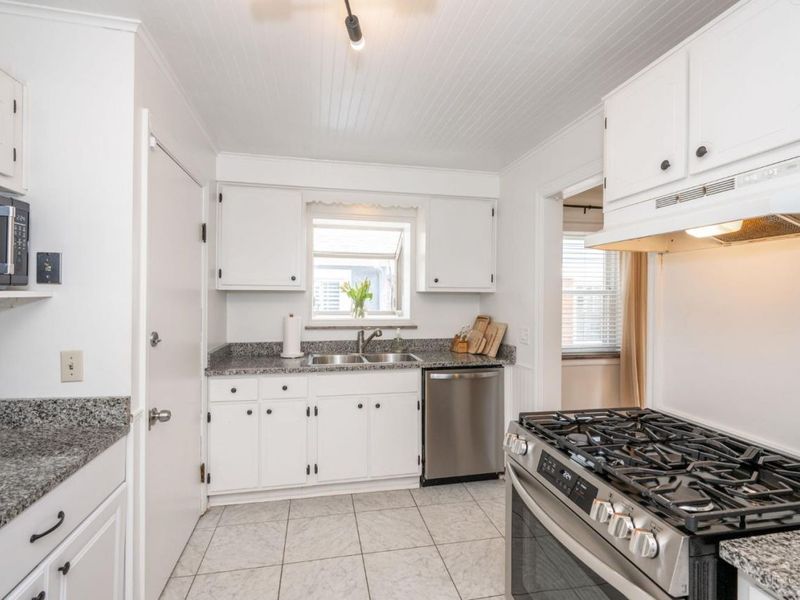 3102 Kinmont Street, Cincinnati, OH 45208 Photo 13