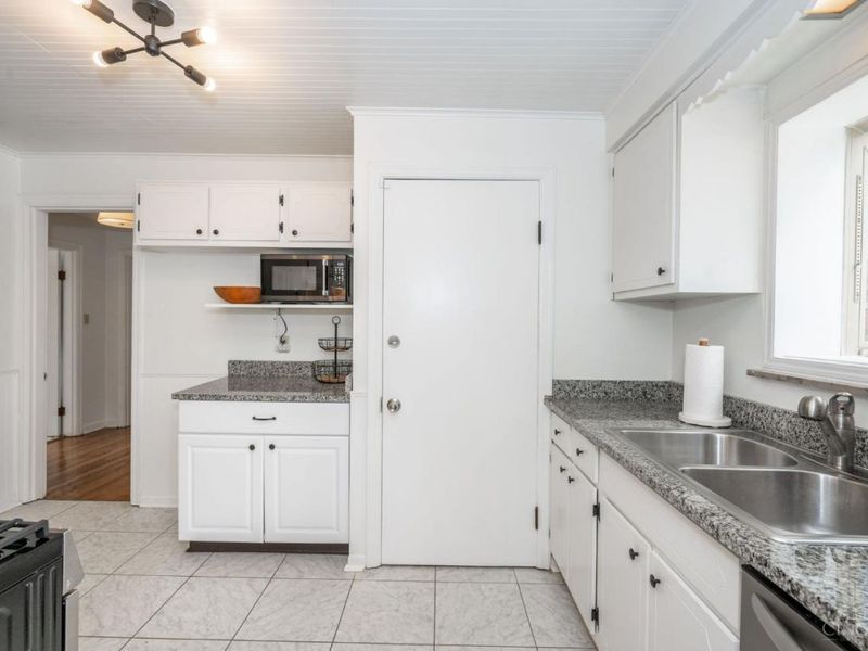 3102 Kinmont Street, Cincinnati, OH 45208 Photo 17