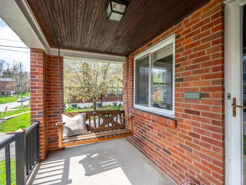3102 Kinmont Street, Cincinnati, OH 45208 Photo 3