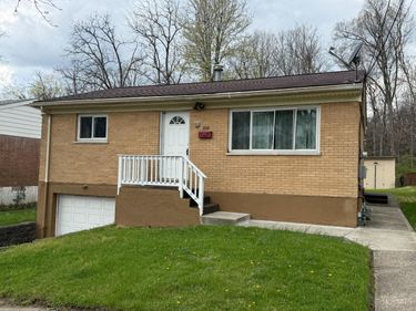 3041 Westknolls Lane, Cincinnati, OH 45211