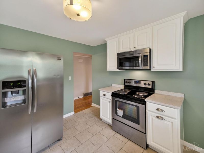 2667 Fairhill Drive, Cincinnati, OH 45239 Photo 11