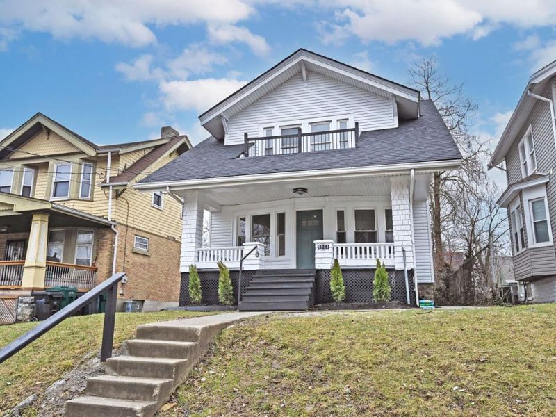 1933 Hewitt Avenue, Cincinnati, OH 45207 Photo 1