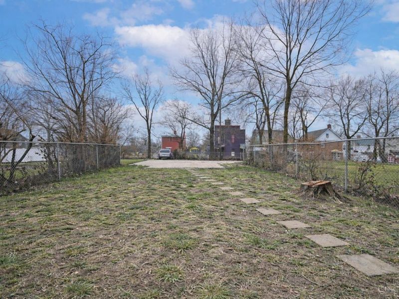 1933 Hewitt Avenue, Cincinnati, OH 45207 Photo 30