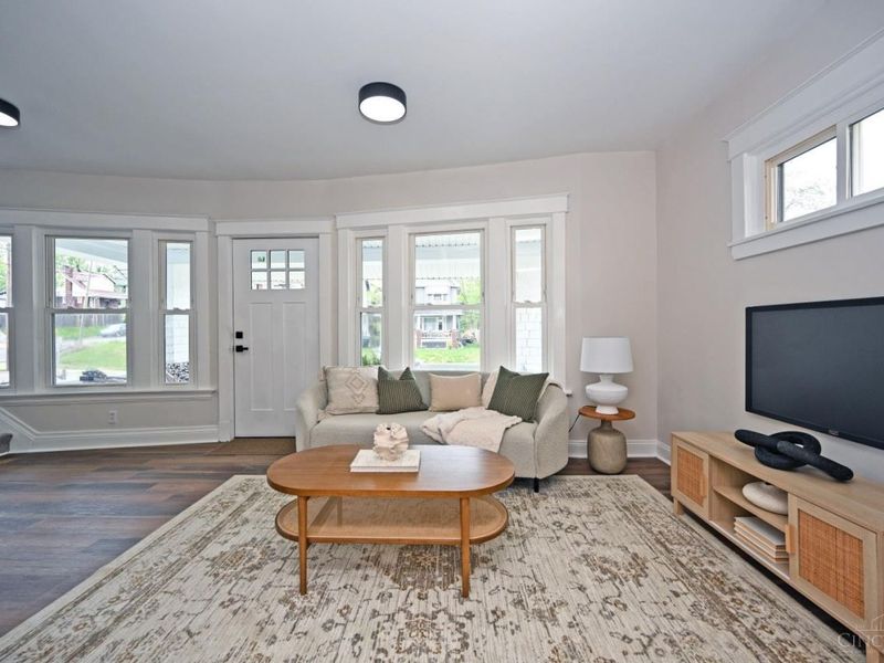 1933 Hewitt Avenue, Cincinnati, OH 45207 Photo 8