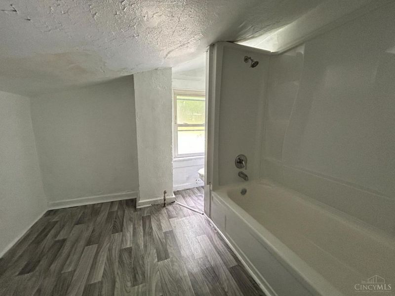 3065 Moosewood Avenue, Cincinnati, OH 45225 Photo 8