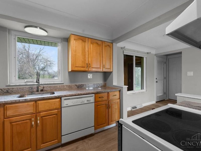 986 Western Row Road, Mason, OH 45040 Photo 13