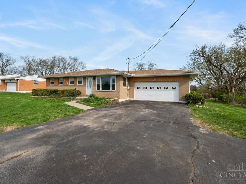 986 Western Row Road, Mason, OH 45040 Photo 2