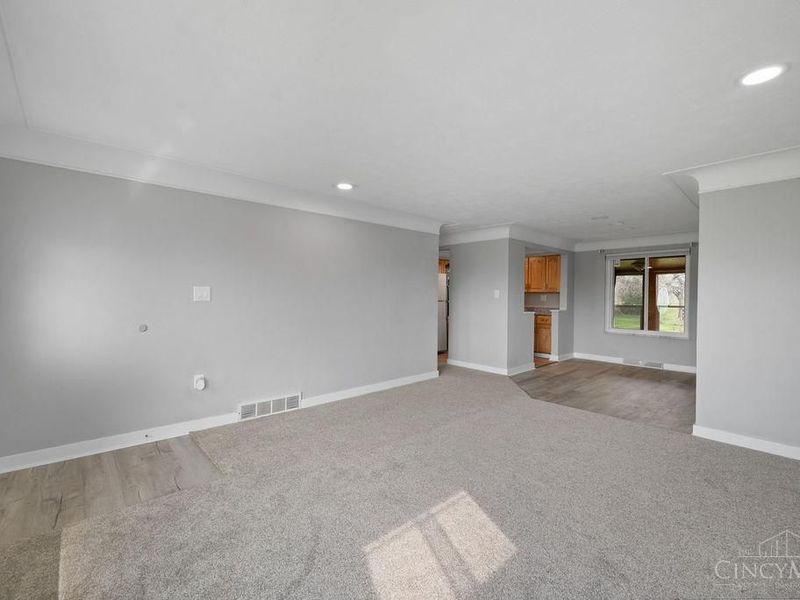 986 Western Row Road, Mason, OH 45040 Photo 4