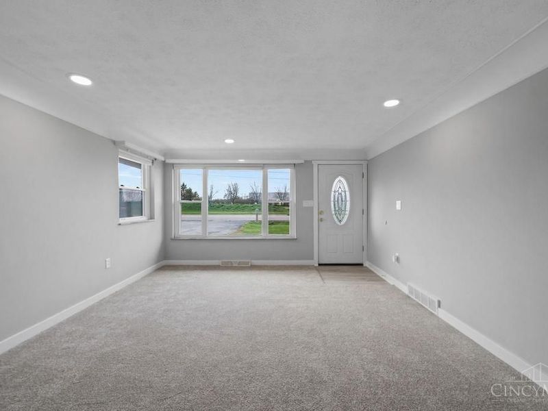 986 Western Row Road, Mason, OH 45040 Photo 5