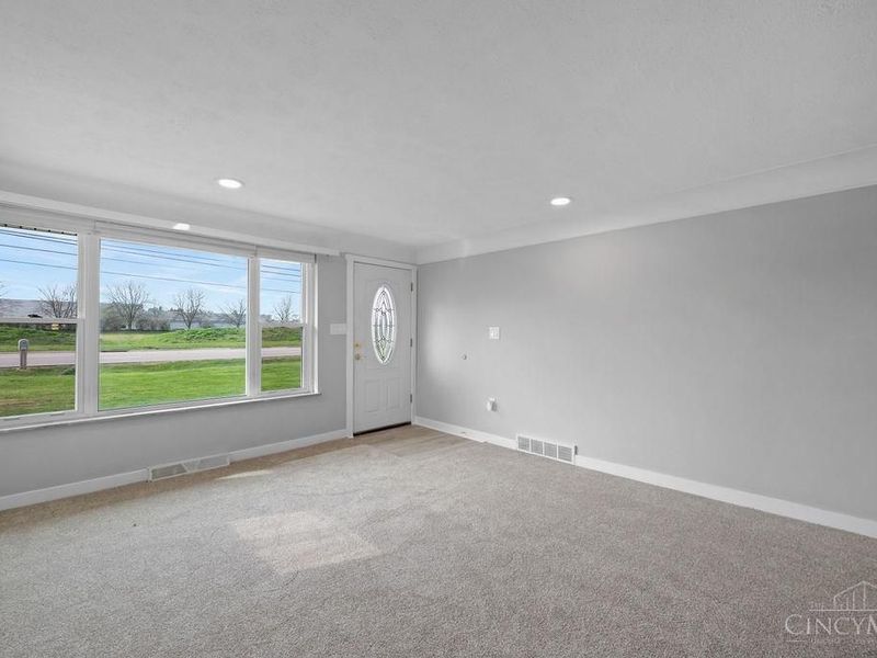 986 Western Row Road, Mason, OH 45040 Photo 6