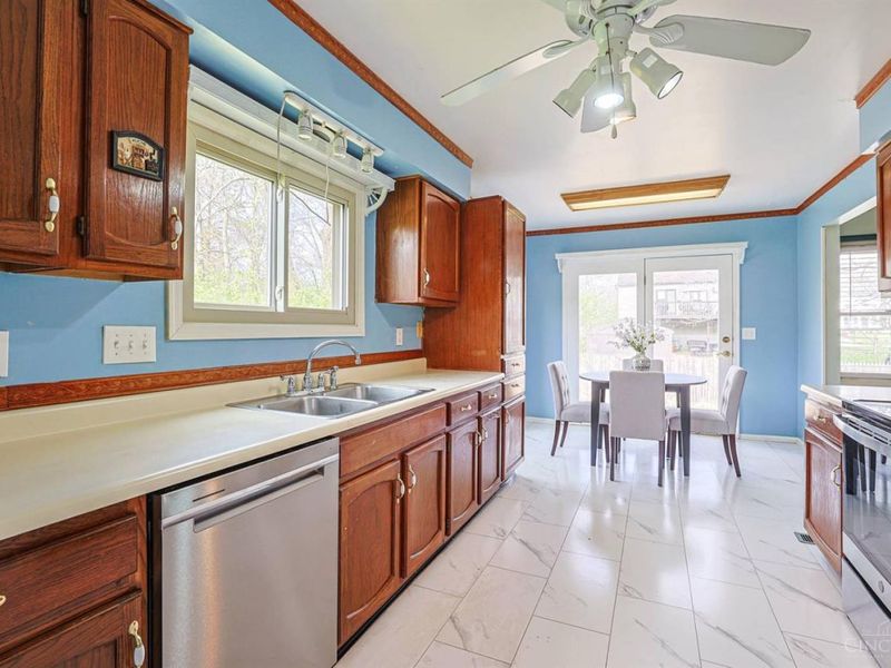 1202 Meadow Knoll Court, Union Twp, OH 45103 Photo 18