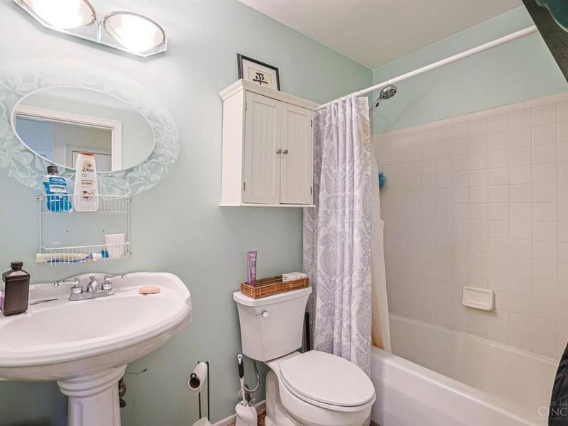 1202 Meadow Knoll Court, Union Twp, OH 45103 Photo 34