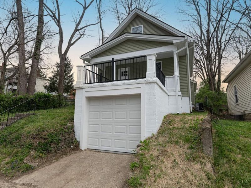 5618 Prentice Street, Cincinnati, OH 45227 Photo 2