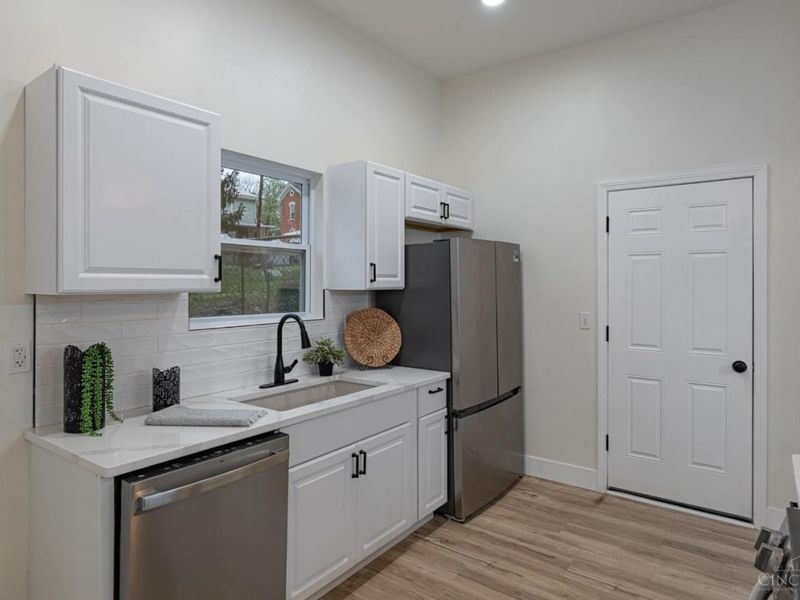 5618 Prentice Street, Cincinnati, OH 45227 Photo 9