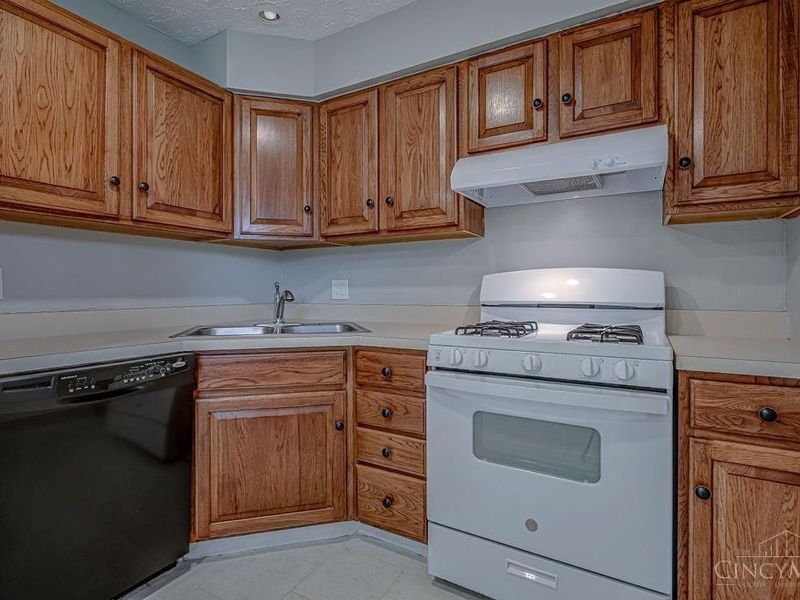 7938 Queens Avenue, Cincinnati, OH 45236 Photo 13