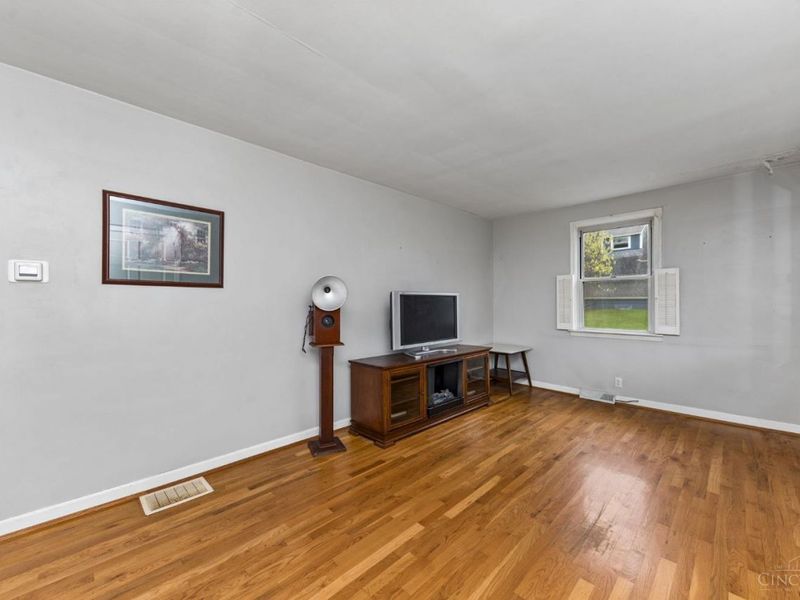 7734 Forest Road, Cincinnati, OH 45255 Photo 16