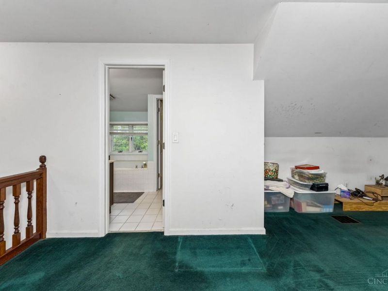 7734 Forest Road, Cincinnati, OH 45255 Photo 26