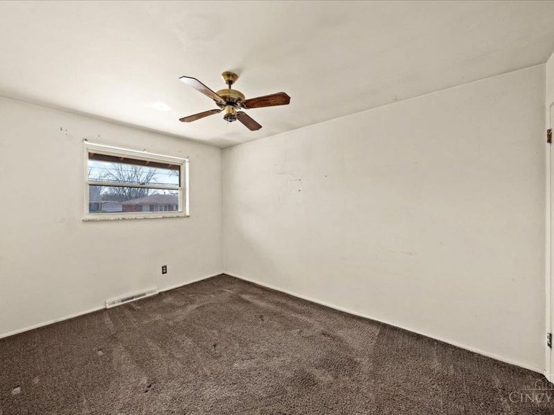 9153 Coogan Drive, Colerain Township, OH 45231 Photo 9