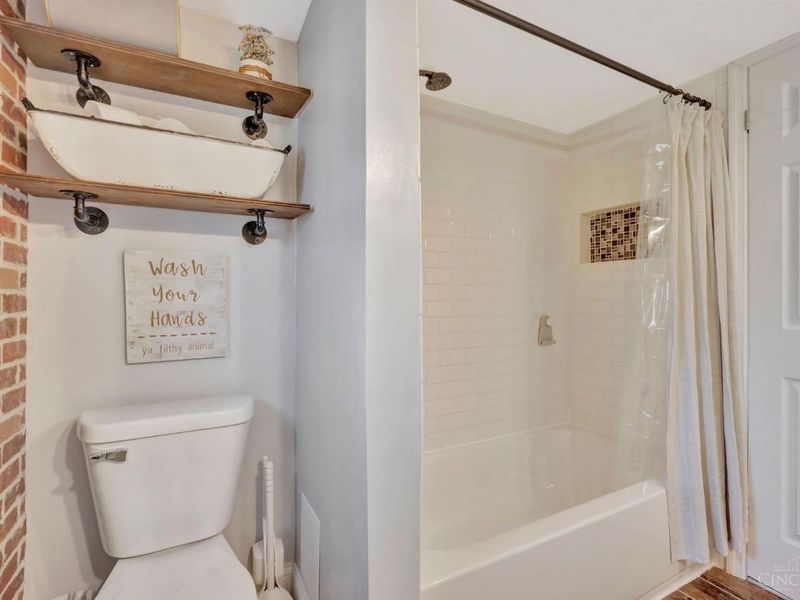 2202 Ebenezer Road, Green Township, OH 45233 Photo 17