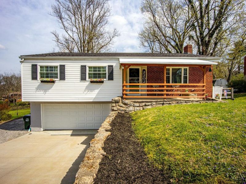 2202 Ebenezer Road, Green Township, OH 45233 Photo 2