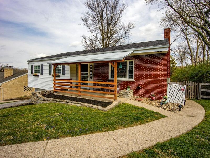 2202 Ebenezer Road, Green Township, OH 45233 Photo 3