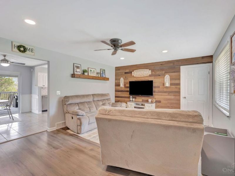 2202 Ebenezer Road, Green Township, OH 45233 Photo 7