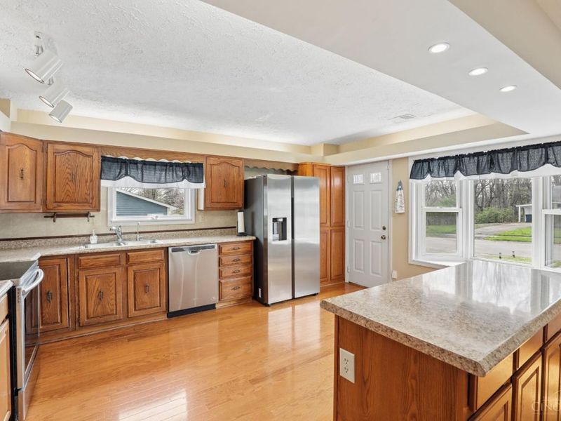 1208 Bellwood Drive, Loveland, OH 45140 Photo 6