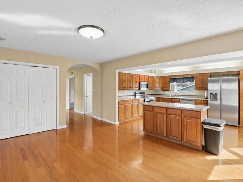 1208 Bellwood Drive, Loveland, OH 45140 Photo 8