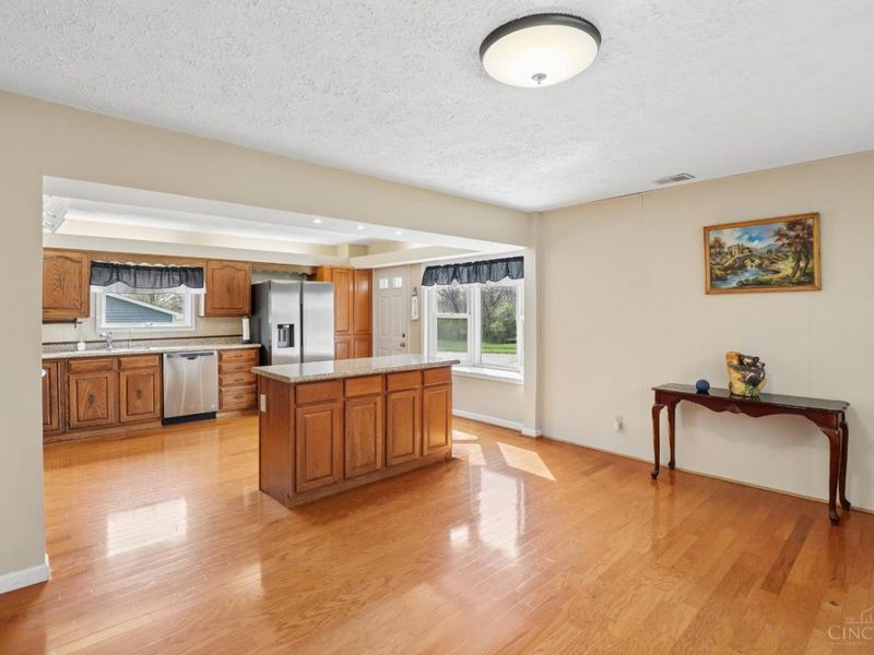 1208 Bellwood Drive, Loveland, OH 45140 Photo 9