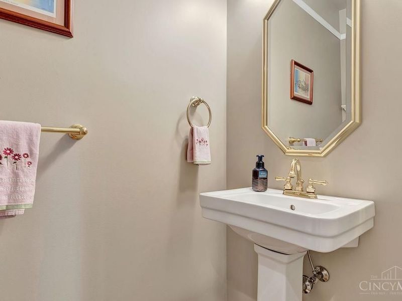 4004 Hickory Hollow Drive, Ross Twp, OH 45013 Photo 18