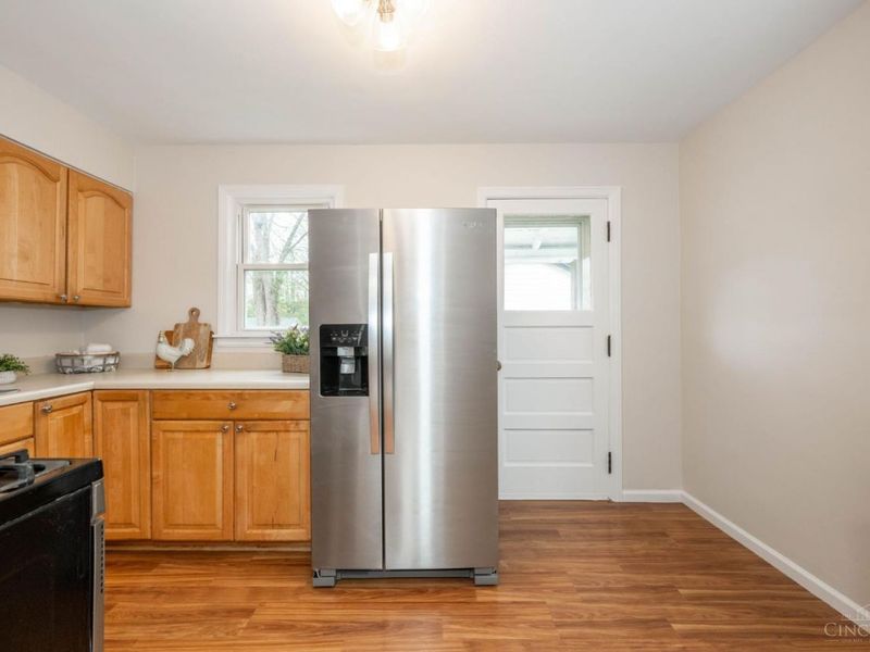 4833 Fairview Avenue, Cincinnati, OH 45242 Photo 10