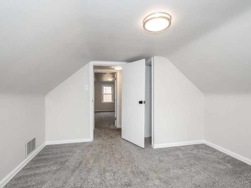 4833 Fairview Avenue, Cincinnati, OH 45242 Photo 29