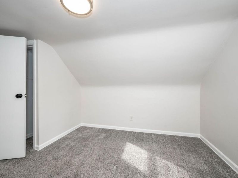 4833 Fairview Avenue, Cincinnati, OH 45242 Photo 30