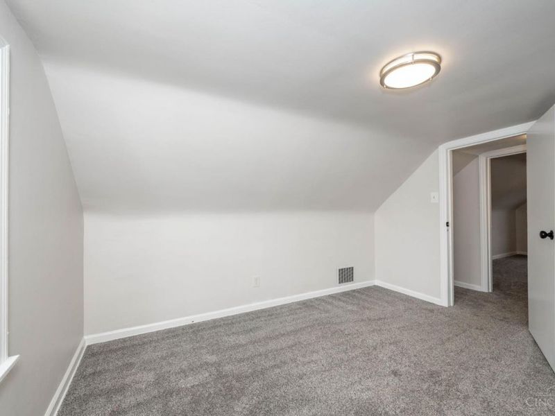 4833 Fairview Avenue, Cincinnati, OH 45242 Photo 31